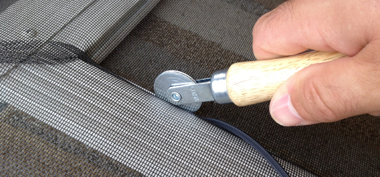 metal screen door repair in Bloomingdale